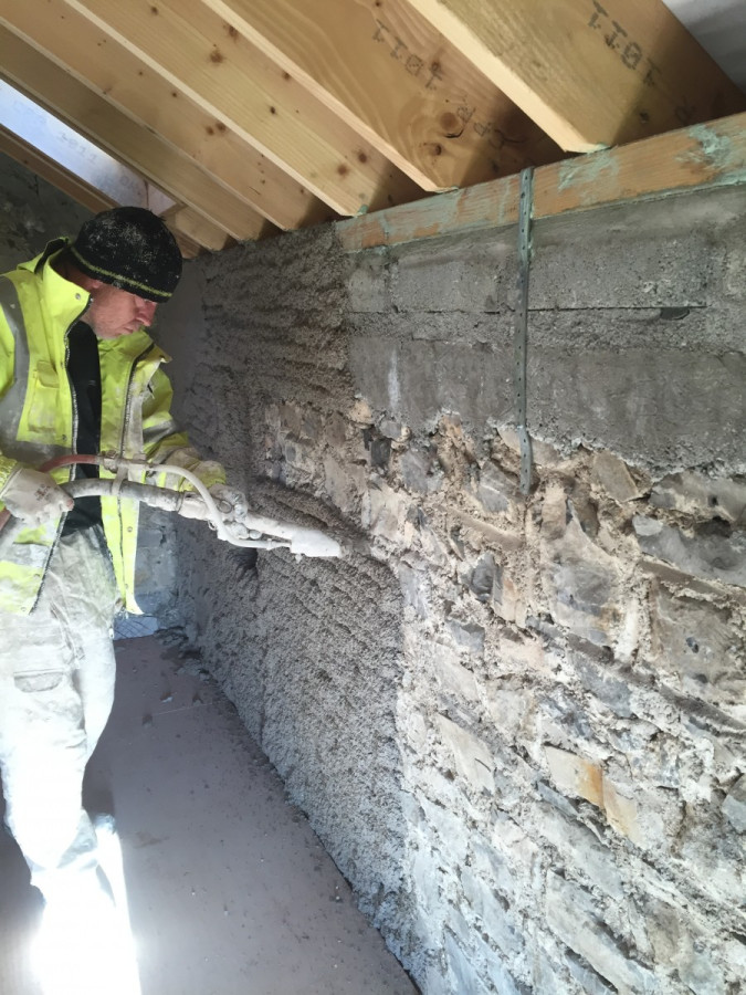 Diasen Thermal Plaster using spray application